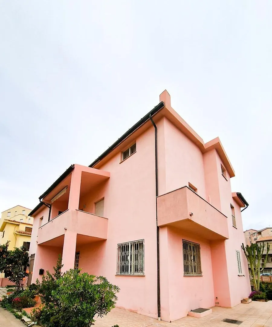 Ferienwohnung Pgs Immobiliare Srls Residenza Turati Bilocale Con Terrazza E Parcheggio Privato La Maddalena