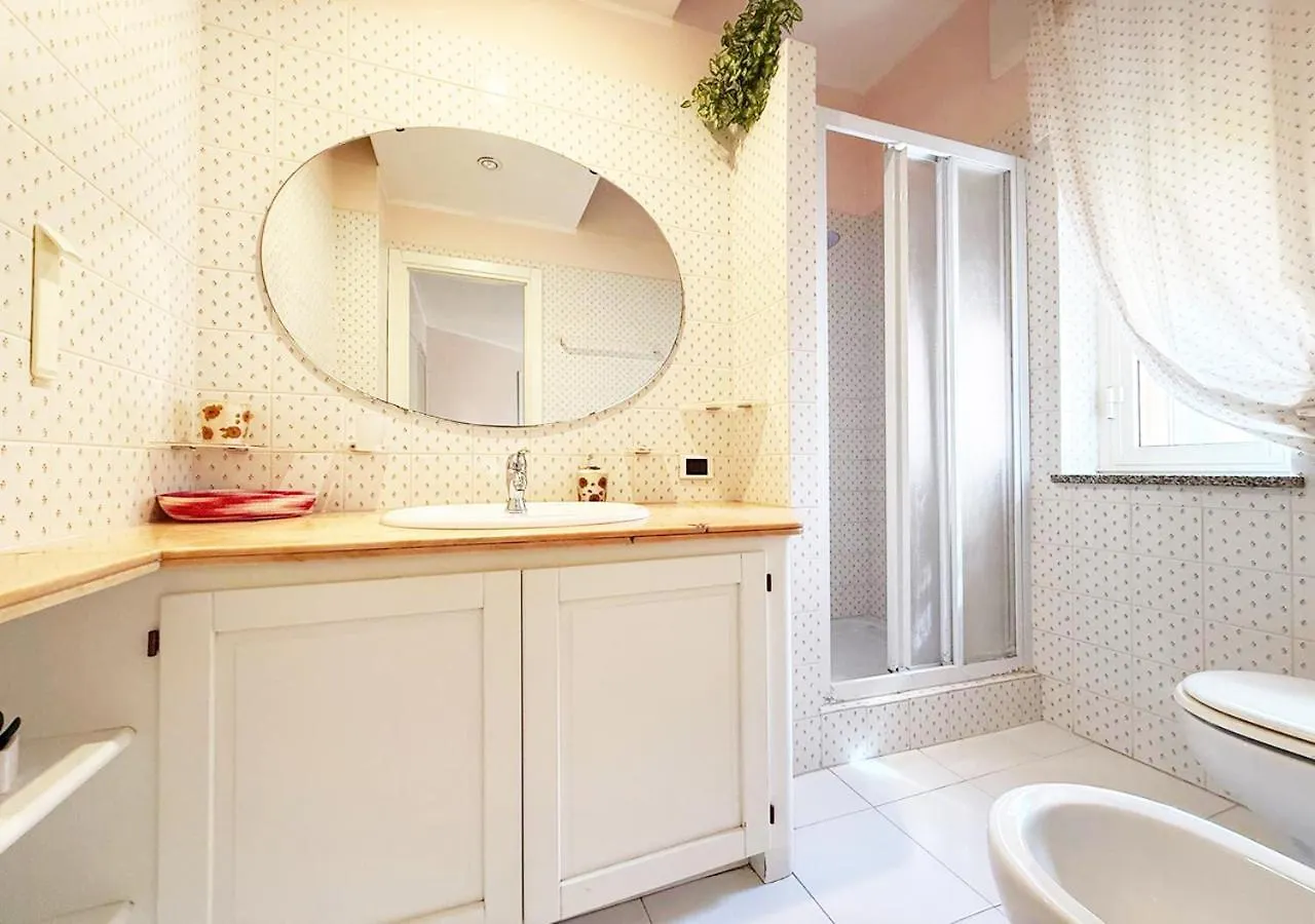 Apartment Ferienwohnung Pgs Immobiliare Srls Residenza Turati Bilocale Con Terrazza E Parcheggio Privato La Maddalena