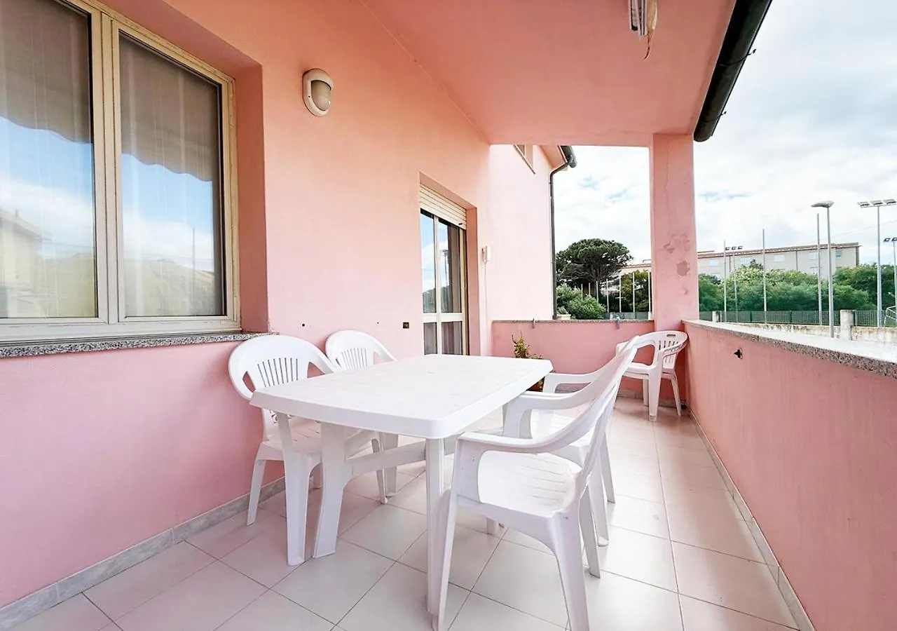 Ferienwohnung Pgs Immobiliare Srls Residenza Turati Bilocale Con Terrazza E Parcheggio Privato La Maddalena  Apartment La Maddalena (Sassari)